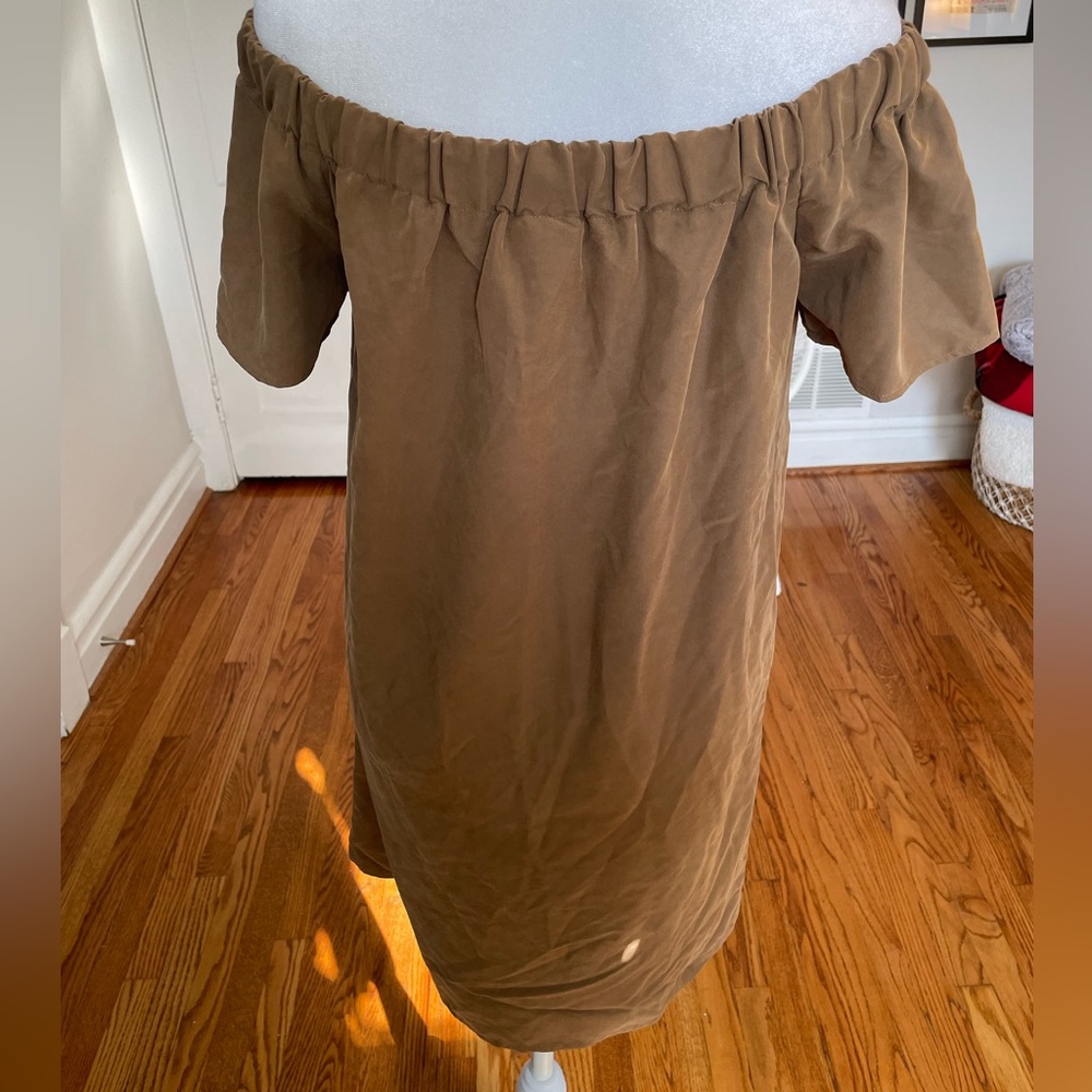 Off-shoulder H&M Dress 🪩 - Picture 2 of 5